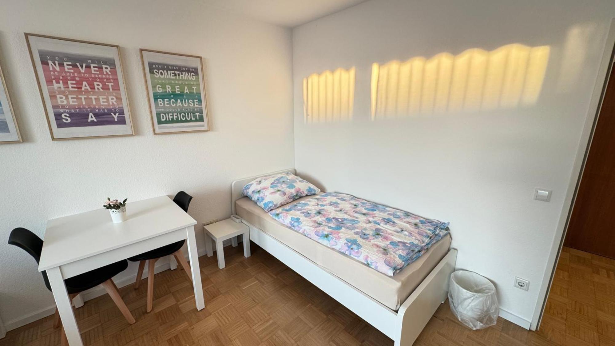 Monteur & Messezimmer Ratingen-Duesseldorf Exterior foto